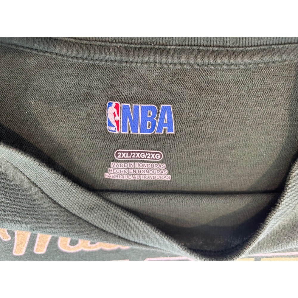 NBA Milwaukee Bucks Long Sleeve T-Shirt Mens 2XL Green Graphic Crew Neck Tee - Picture 4 of 7